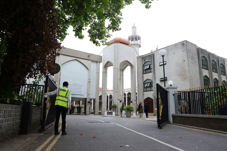 Mosques and Muslim cemeteries have been attacked and defaced by far-right rioters who have been running amok for days.