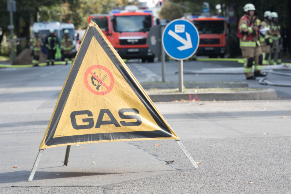 Das Gasleck wurde rechtzeitig entdeckt, die Feuerwehr evakuierte die Nachbarhäuser. (Symbolbild)