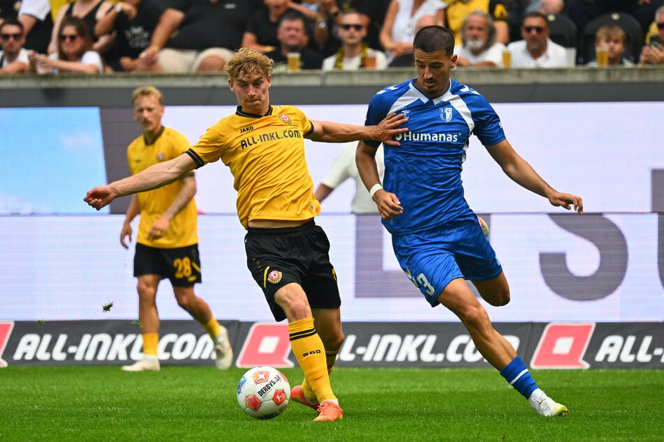 Andi Hoti (22, r.) spielte am 2. Spieltag bereits gegen Dynamo. Vielleicht wechselt er aber doch noch mal die Farben.