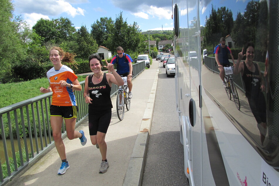 Jeanette Hirtz, Stephanie Nietzold und Benno Oehme (v.l.) nahmen 2013 an der "Lauf-KulTour" teil.