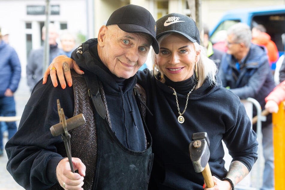 Hein Hoenig (74) und Ehefrau Annika (40) nahmen am Wochenende bei "Gotha glüht" teil.