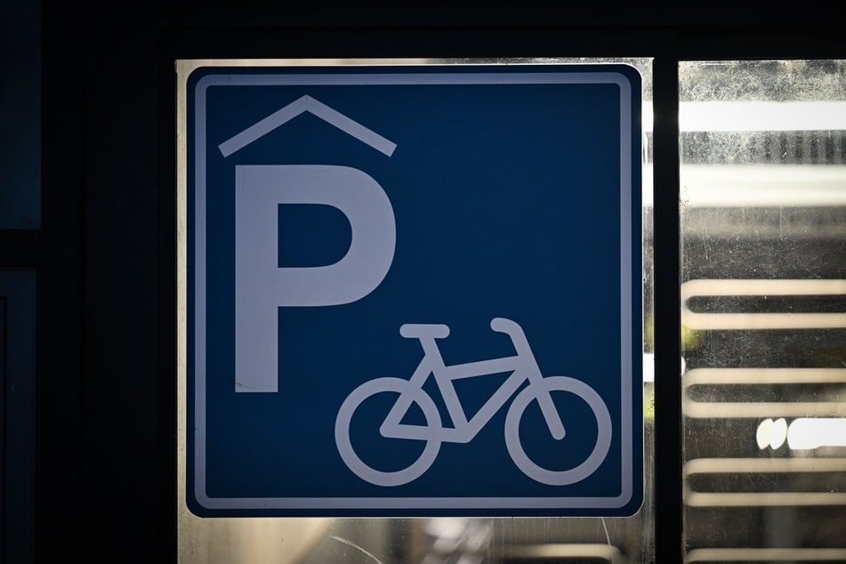 Das Fahrradparkhaus soll eine sichere und trockene Möglichkeit geben, um Zweiräder unterzustellen. (Symbolbild)