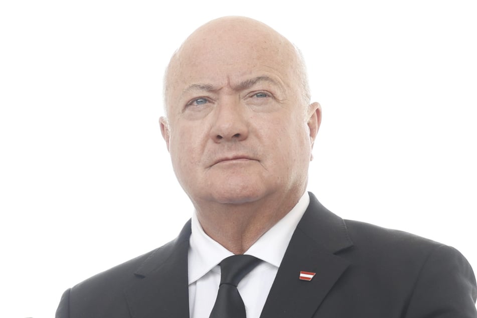 Bundeskanzler Christian Stocker (65, ÖVP) hat nach dem Amoklauf eine dreitätige Staatstrauer angeordnet.