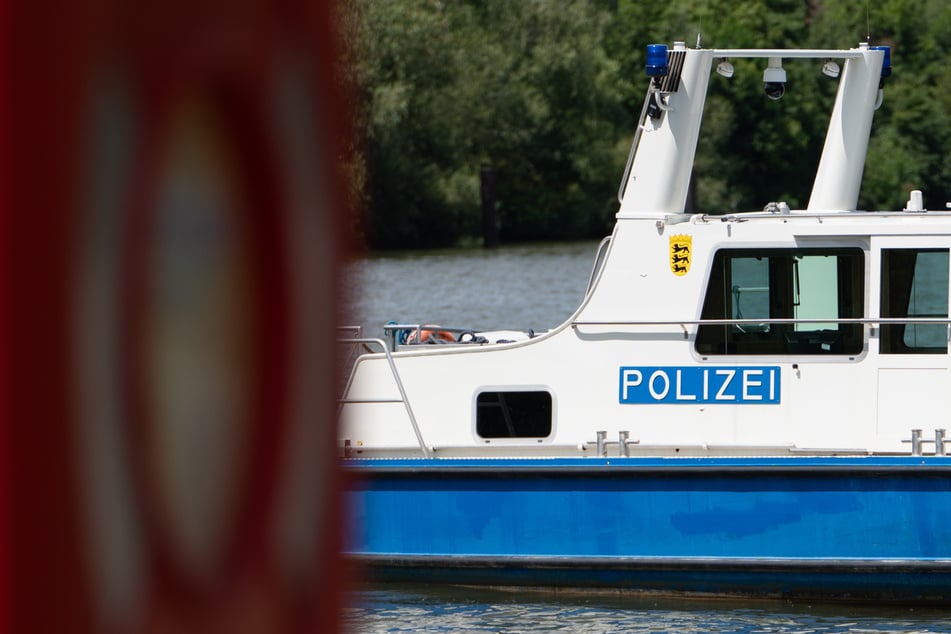 Schwerer Arbeitsunfall auf Güterschiff: Besatzungsmitglied verliert Fuß