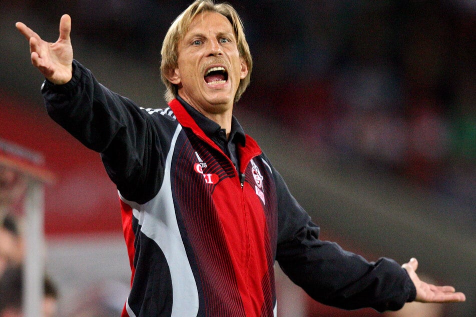 Als Trainer des 1. FC Köln führte Daum den Klub im Jahr 2008 zurück in die Bundesliga.