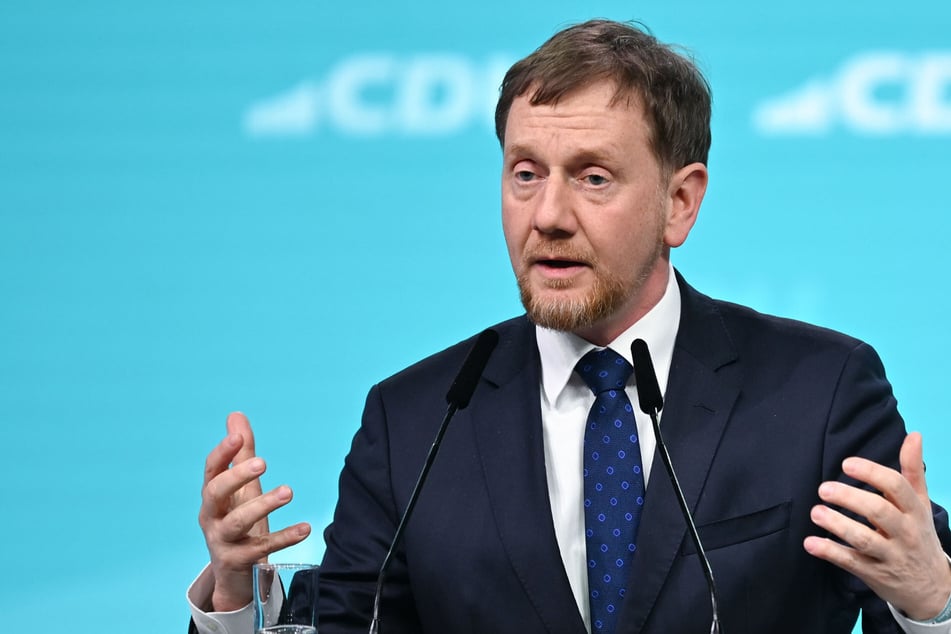 Social-Media-Verbot für Jugendliche? So reagiert MP Kretschmer darauf