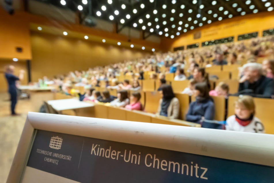 An der Uni Chemnitz dreht sich am Samstagvormittag alles um die Kinder.