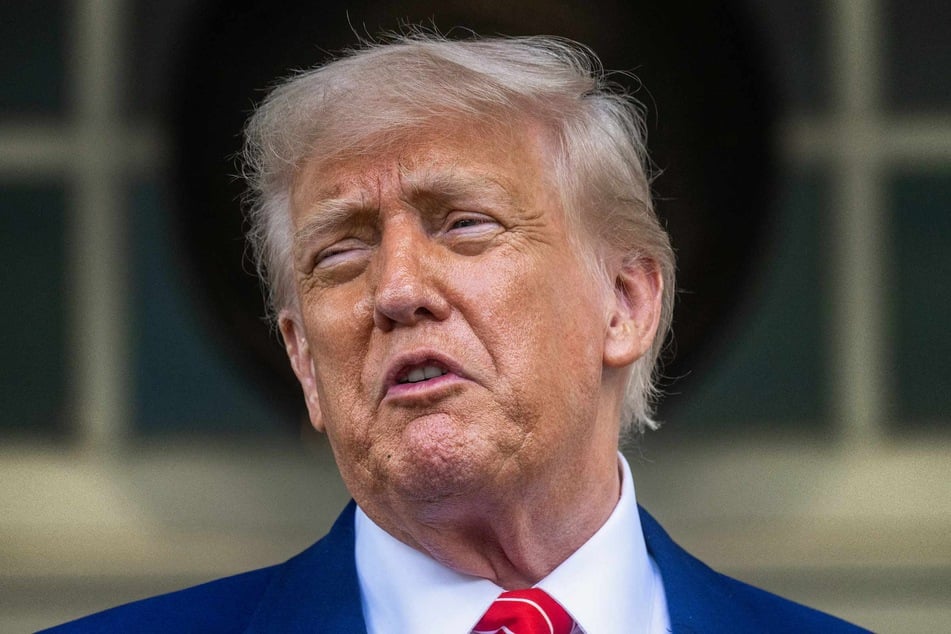 US President Donald Trump called Thursday for a month-long unconditional ceasefire between Russia and Ukraine, with any breaches punishable by sanctions.