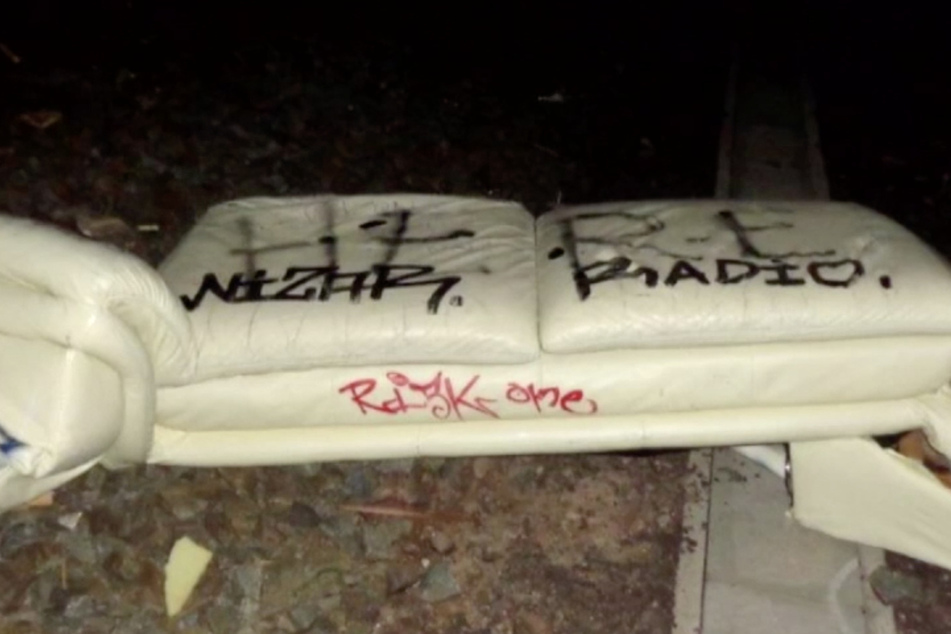 Diese Couch wurde von der Regionalbahn erfasst.