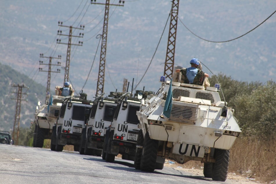 Die Fahrzeuge der Interimstruppe der Vereinten Nationen im Libanon (UNIFIL) patrouillieren. (Symbolbild)