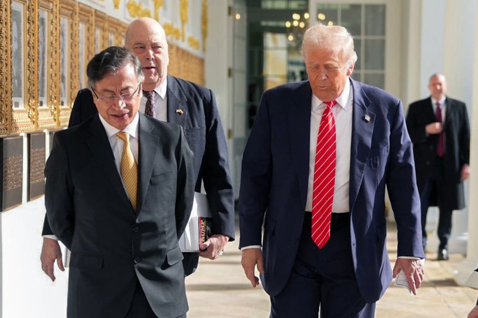 Prior to his meeting with Trump, Petro (l.) agreed to accept US deportation flights.