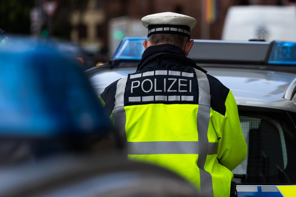 Frau unter freiem Himmel brutal vergewaltigt: Polizei nimmt Verdächtigen fest