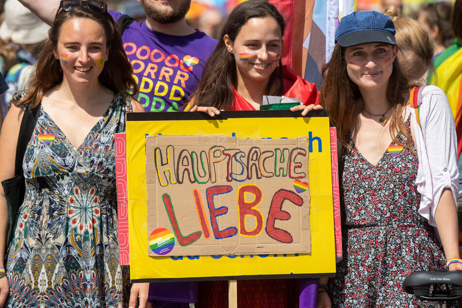 Die bunte und schrille Veranstaltung trägt in diesem Jahr das Motto "Meine Stimme ist queer - Unsere Wahl gegen Diskriminierung".