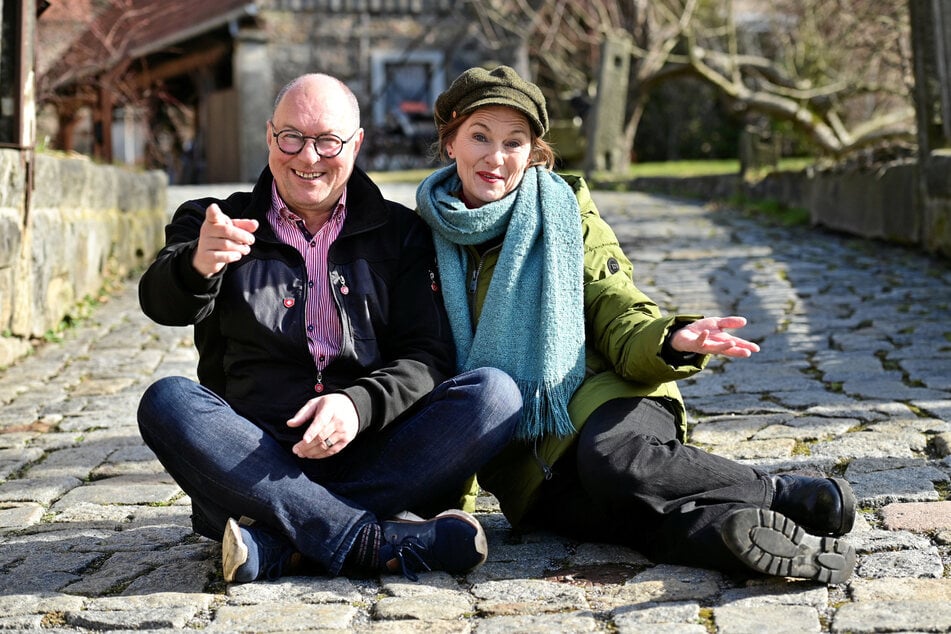 Dirk Ebersbach und Josephine Hoppe frischen Eure Erinnerung aus der Jugendzeit wieder richtig auf.