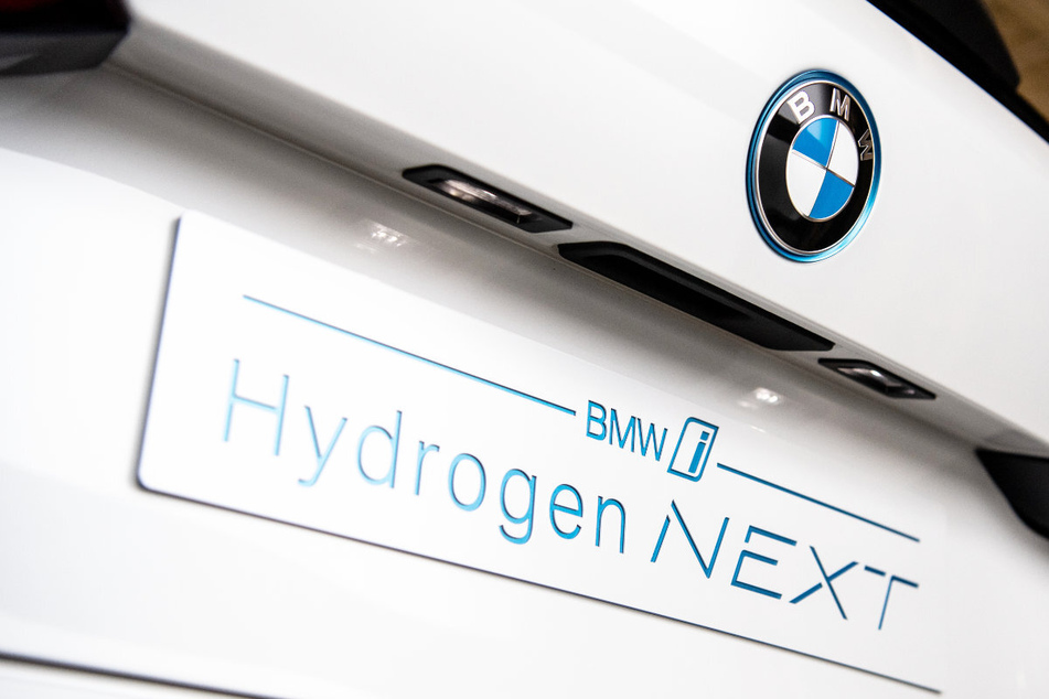 BMW startet Produktion von Brennstoffzellen-Antrieb für Wasserstoffauto!