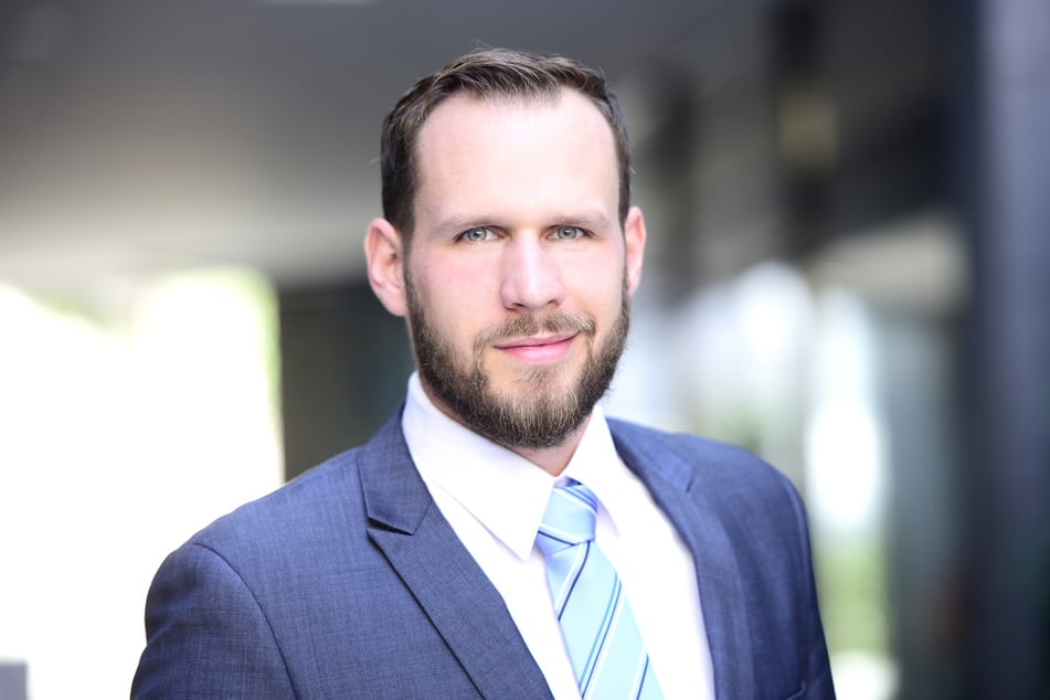 Die WHZ forscht an der automatisierten Paketzustellung: Rick Voßwinkel (38) ist Projektleiter.