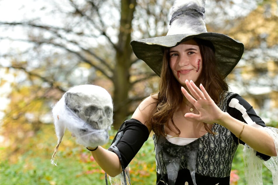 Chemnitz: Kostüme, Schminke und Kunstblut: So gelingt Halloween auf den letzten Drücker