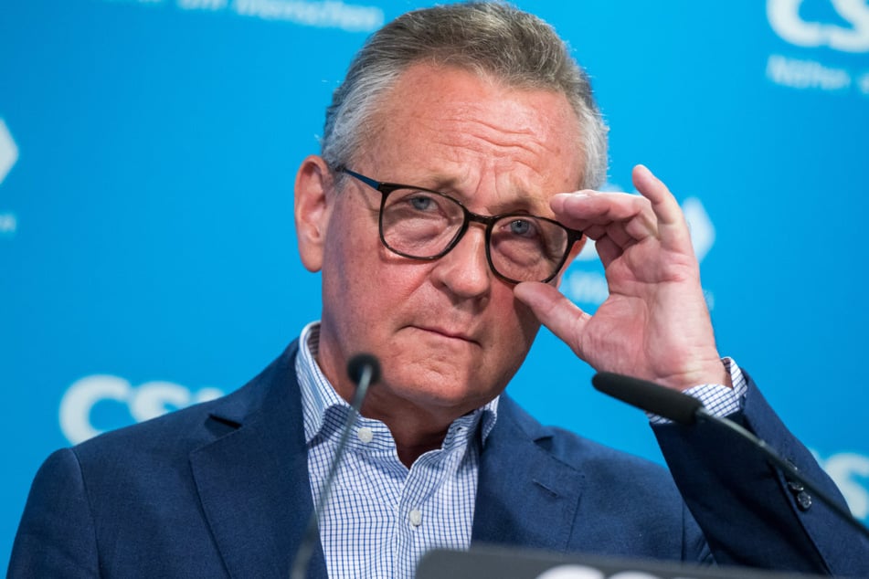 BIHK-Präsident Klaus Josef Lutz (67) hält ein Streichen der Feiertage "nicht unbedingt für erforderlich". (Archiv)