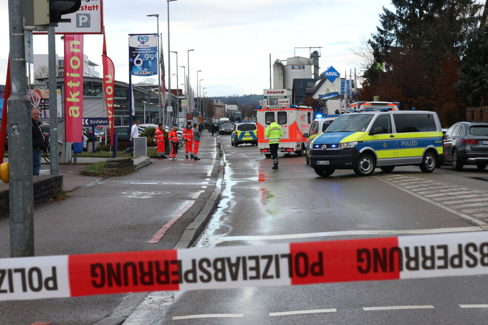 Großeinsatz in Baden-Württemberg: Polizei findet zwei Tote und einen Schwerverletzten