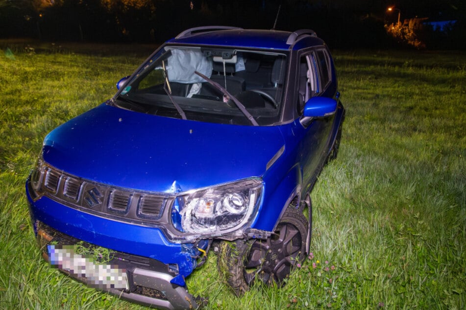 Der Suzuki war stark beschädigt und musste abgeschleppt werden.