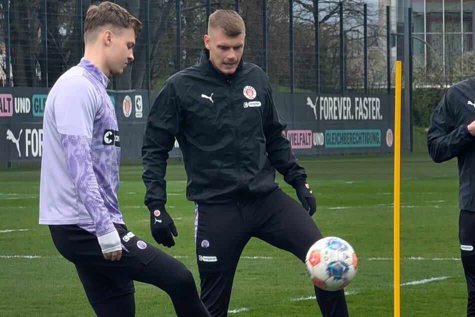 Eric Smith (29) ist beim FC St. Pauli zurück ins Training gekehrt.