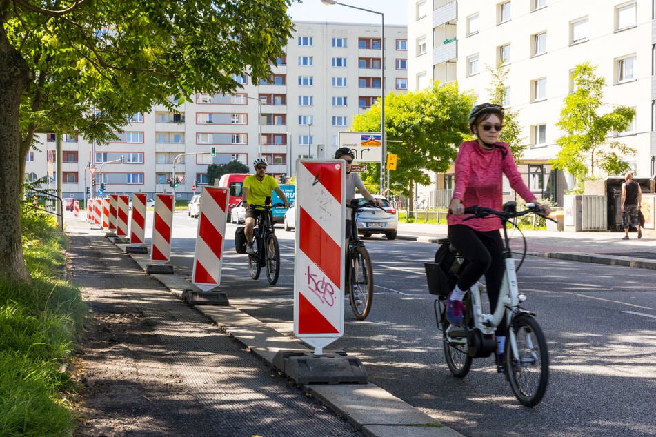 Auf der anderen Seite ist die Stadt noch nicht mit den Arbeiten fertig.