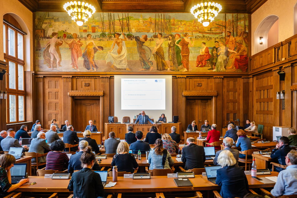 Der neue Stadtrat tagt Ende August zum ersten Mal im Stavo-Saal im Rathaus.