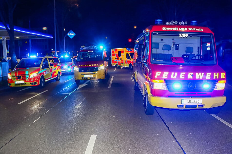 Feuerwehr und Rettungskräfte waren mit einem Großaufgebot vor Ort.