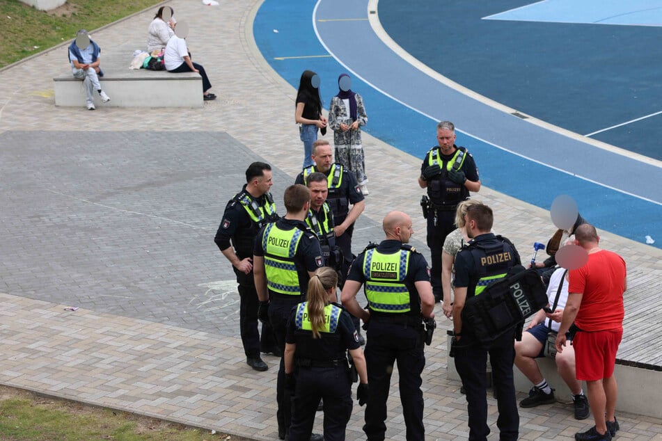 Hamburg: Körperverletzung auf Sportplatz: Jugendliche in Auseinandersetzung verwickelt, war auch ein Messer im Spiel?