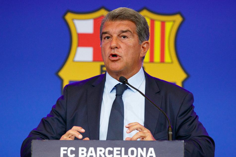 Barca-Präsident Joan Laporta (60) freut sich über das Interesse von Robert Lewandowski (33) am FC Barcelona.