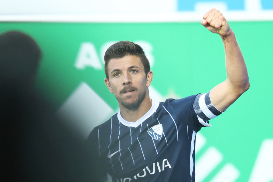 Anthony Losilla (35) bejubelt das erste Erstliga-Tor seiner Karriere!