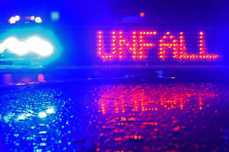 Wegen Sekundenschlaf: Familie verunfallt auf Heimfahrt aus dem Urlaub