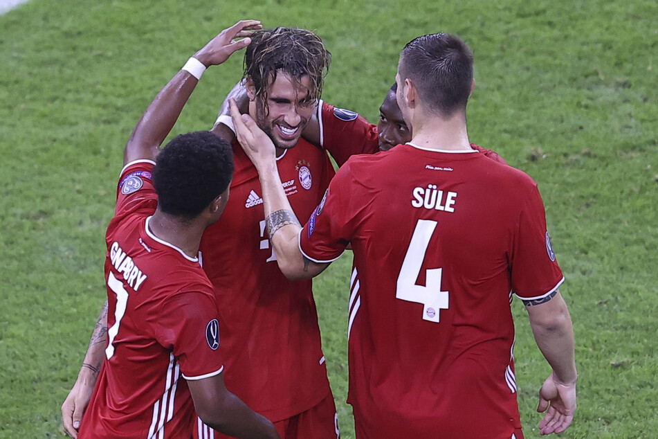 Javi Martínez (32, 2.v.l.) wird den FC Bayern München verlassen.
