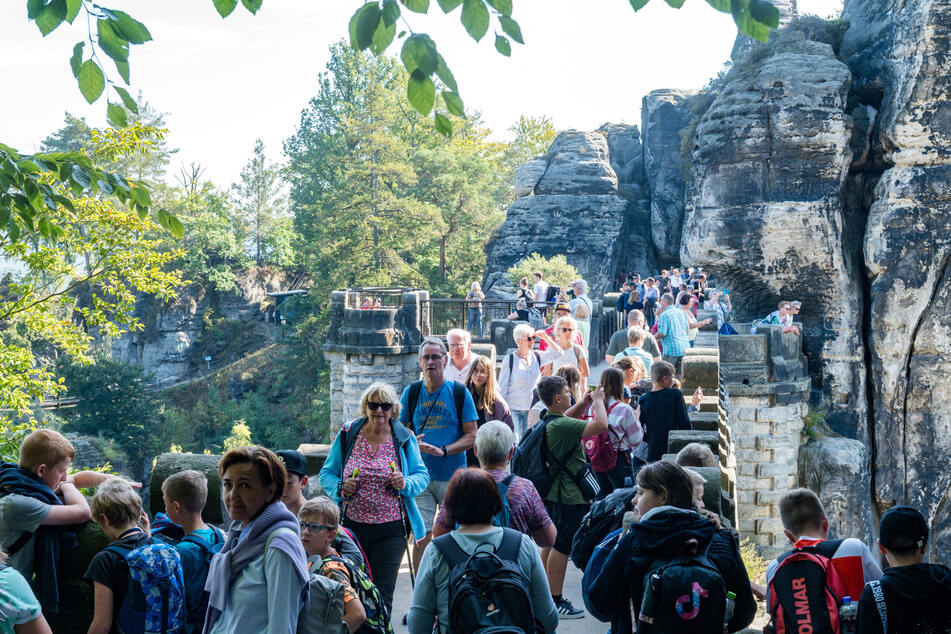 Felsenburg auf der Bastei seit Montag gesperrt! Untergrund bewegt sich