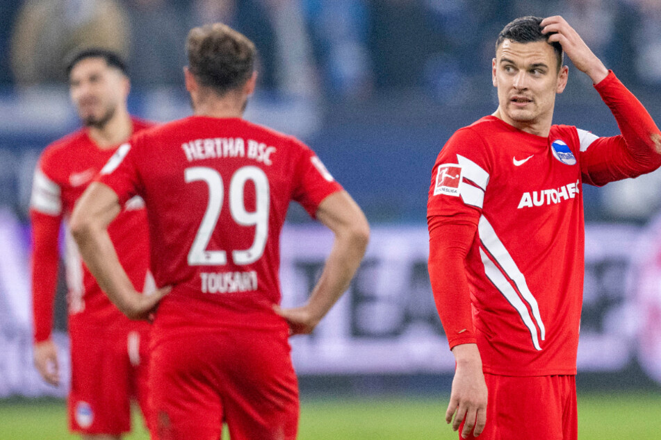 Ratlose Profis: Filip Uremovic (26, r.) und Lucas Tousart (25) sind mit Hertha auf Talfahrt.