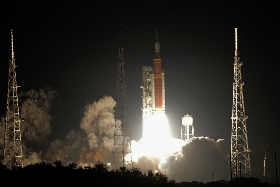 Am 16. November gelang endlich der Start der Rakete "Space Launch System" (SLS) mit "Artemis 1" an der Spitze.