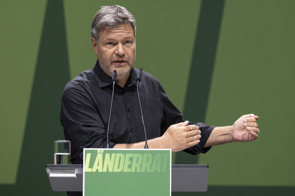Vizekanzler Robert Habeck (53, Grüne) hat derzeit einen schweren Stand im politischen Berlin.