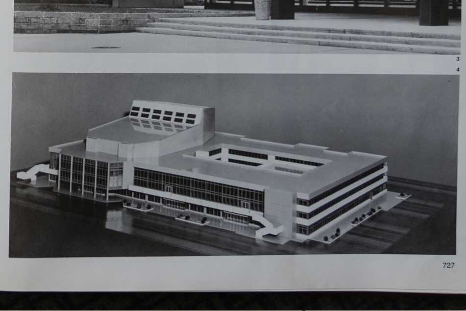 Ausgezeichneter Schwarzbau: Architekt Jens Ebert erhielt für die Halle (hier im Modell) 1985 den Architekturpreis der DDR.