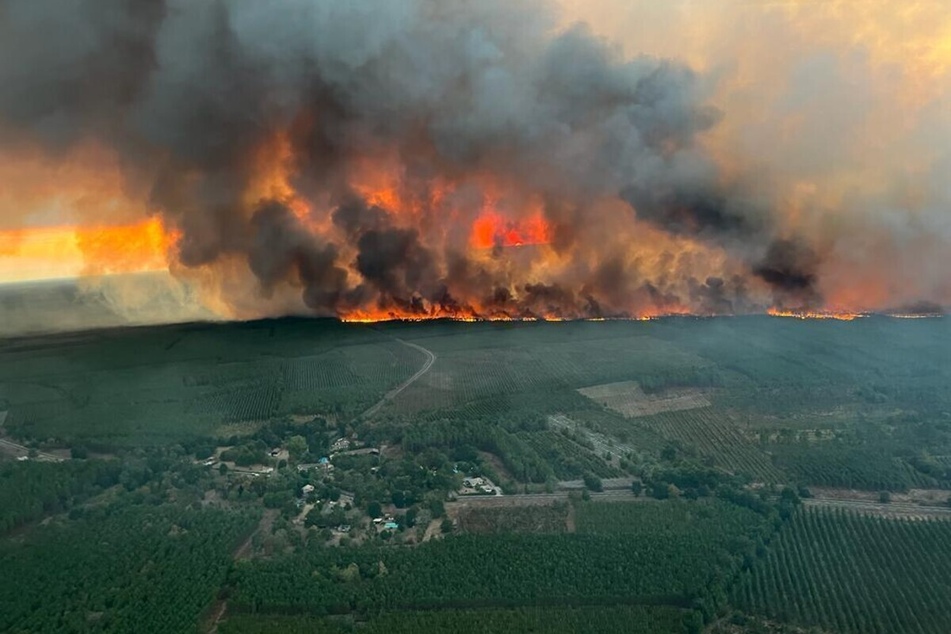 Waldbrände an französischer Atlantikküste flammen wieder auf