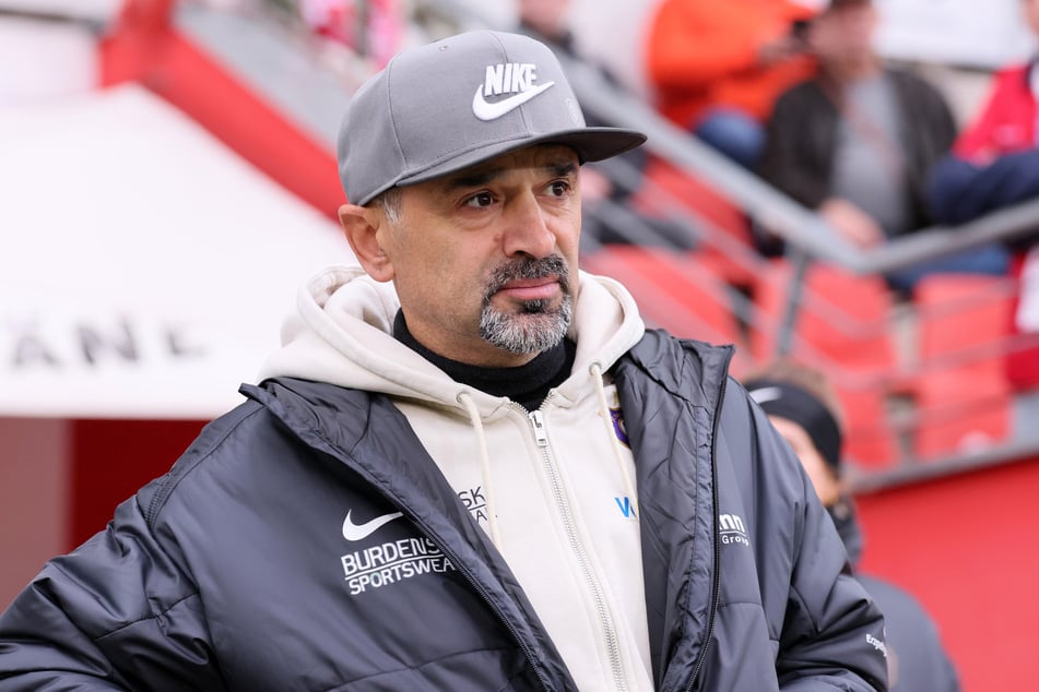 Aue-Trainer Khvicha Shubitidze (52) will auch gegen Jena einen Sieg feiern.