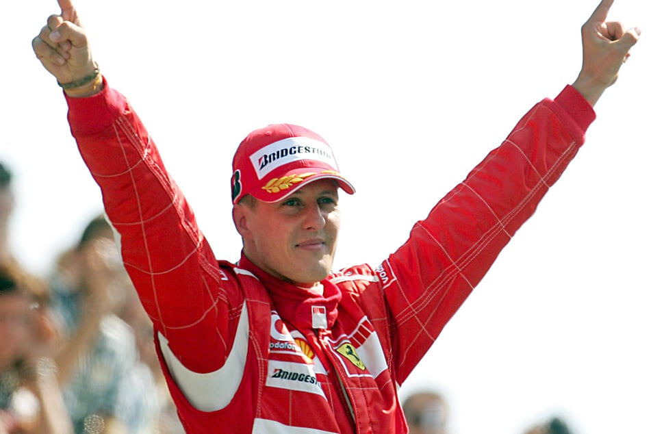 Insgesamt sieben Weltmeister-Titel schnappte sich Formel-1-Legende Michael Schumacher (55) während seiner aktiven Laufbahn.