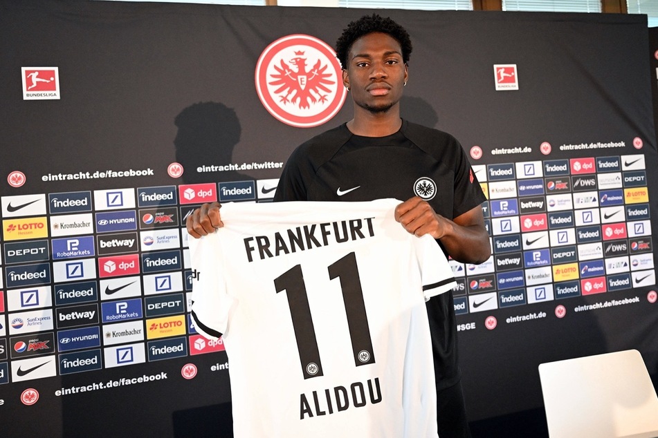 Neuzugang Faride Alidou (20) wird bei Eintracht Frankfurt die Rückennummer 11 tragen.