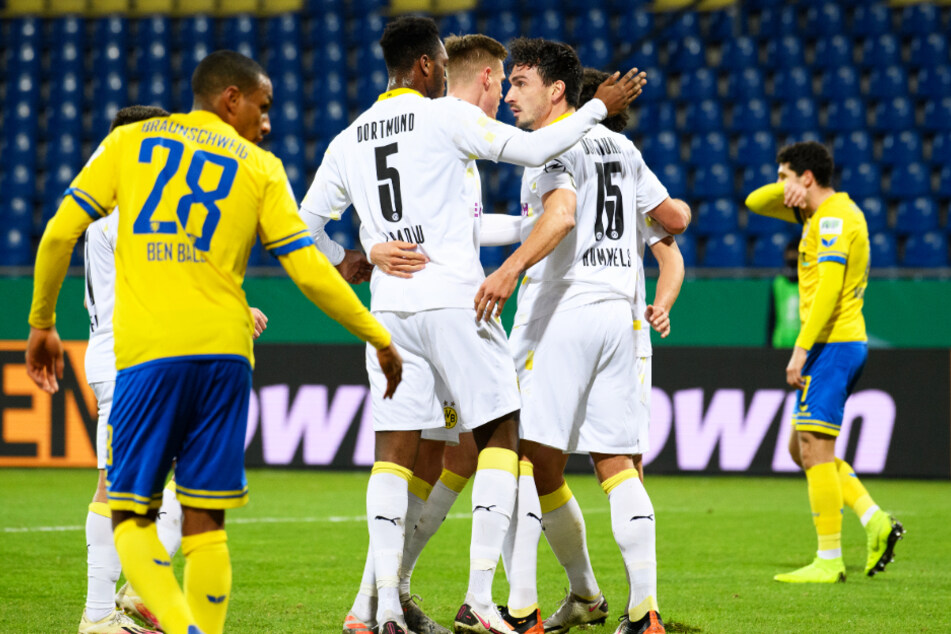 Mats Hummels (2.v.r.) traf zum zwischenzeitlichen 1:0.