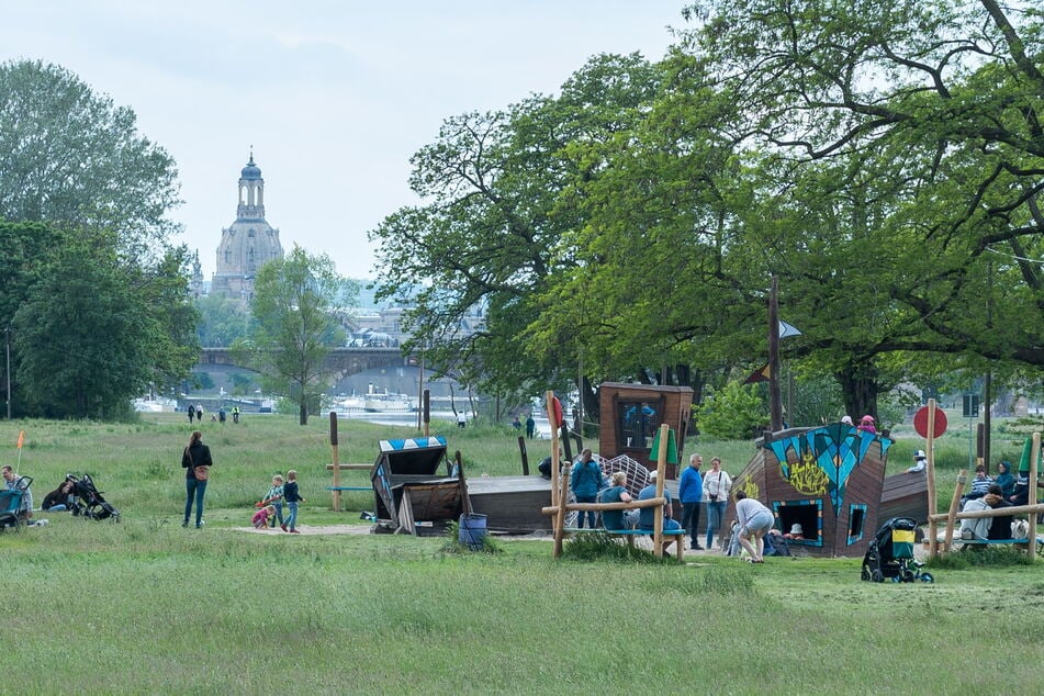 Da stand noch der Piratenkahn - der Spielplatz in der Johannstadt gehört zu den beliebtesten Spielstätten der Stadt, ist Ausflugsziel für Familien und Kita-Gruppen.