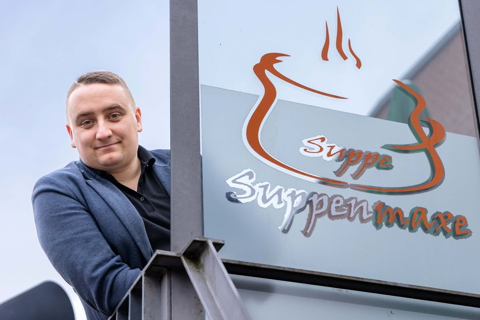 Alexander Krauß (27) leitet mehrere Gastronomien in Chemnitz - unter anderem das Lokal "Suppenmaxe" im Indutriemuseum.