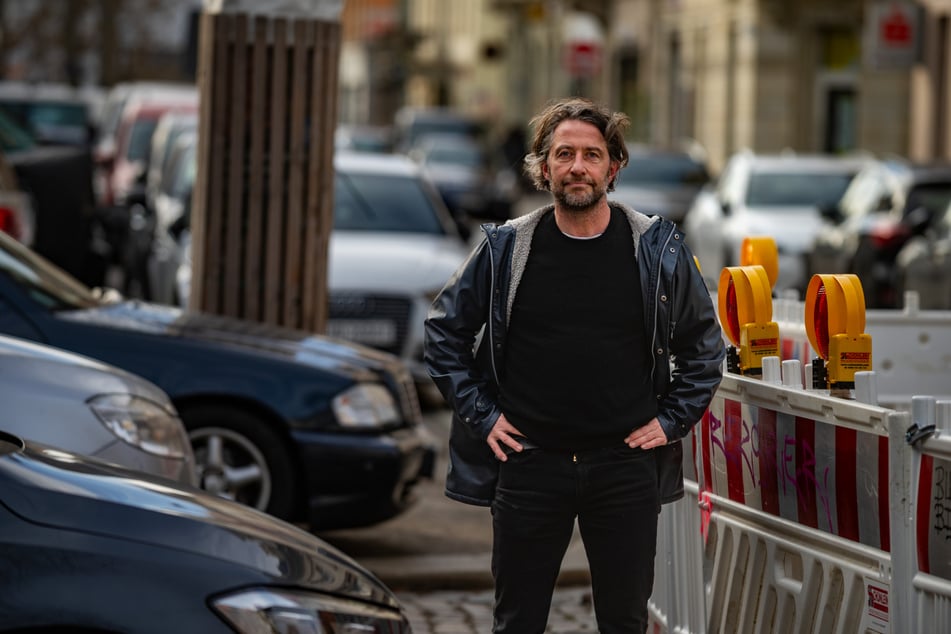 SPD-Stadtbezirksbeirat Christian Demuth (53, SPD) befürwortet die Aufwertung des Straßenzugs.