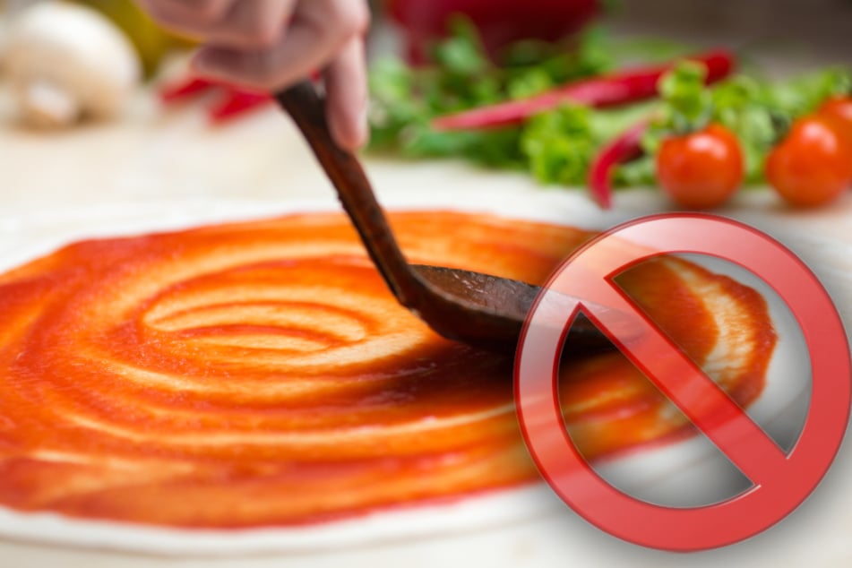 In der mitgelieferten Tomatensoße können Metallteile sein. (Symbolbild)