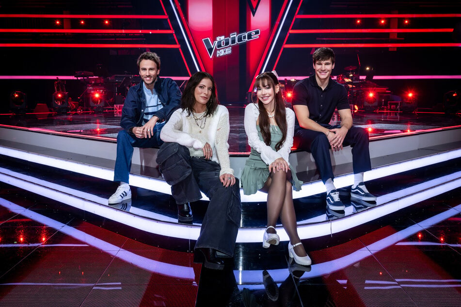 Clueso (v.l.), Stefanie Kloß (40), Ayliva (26) und Wincent Weiss (32) sind in dieser Staffel Coaches bei "The Voice Kids".