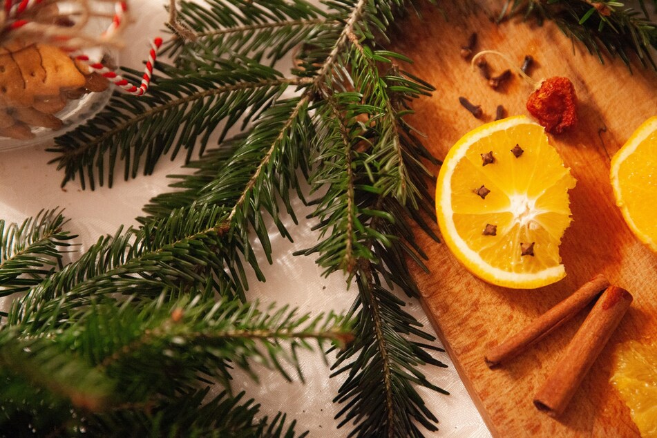 Selbst gemachte Geschenke aus der Küche zu Weihnachten sind nicht nur sehr persönlich, sondern auch nachhaltig.