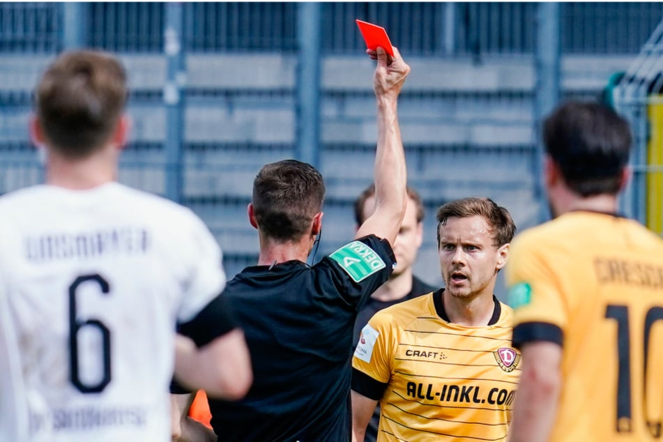 In Sandhausen sah Chris Löwe die Rote Karte, bekam zwei Spiele Sperre. Das heißt: Er muss zum Punktspielstart am 18. September noch zuschauen.